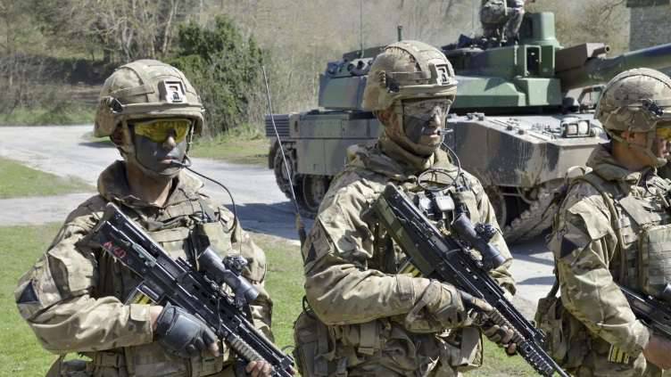 В Британии проходят "выпускные" учения "Griffin Strike" франко-британского военного корпуса