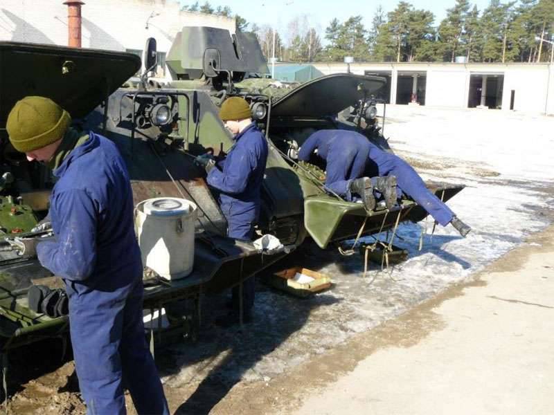 Работающая методика НАТО по продаже бронехлама в Литву