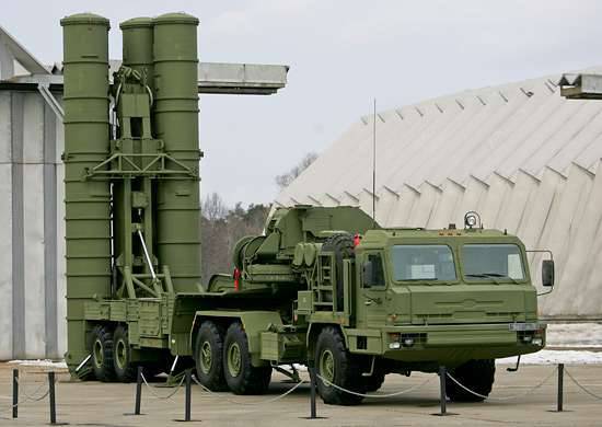 Индия заключила с Россией контракт на поставки ЗРК С-400 "Триумф"