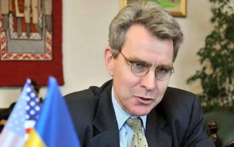 Басурин: Американский посол в Мариуполе выдал ряду украинских офицеров премии «за вклад в развитие демократии»