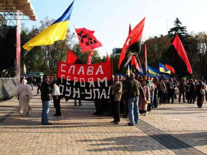 СМИ: переписывая историю, Украина борется с собственной идентичностью