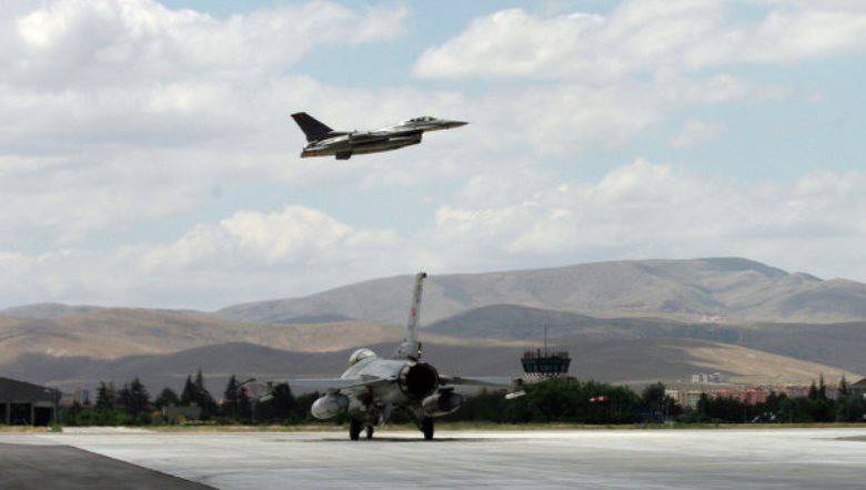 Анкара требует пожизненного заключения для греческого пилота, якобы сбившего F-16 в 1996 г