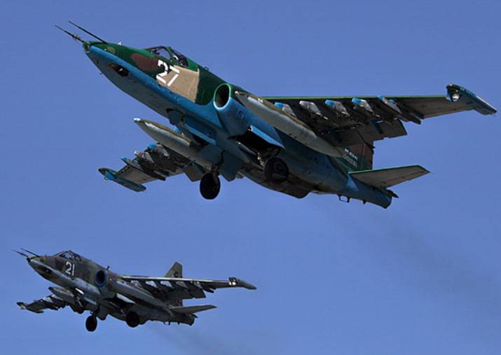 Более 10-ти истребителей и бомбардировщиков ЗВО перебрасываются в Крым для участия в «Авиадартсе»