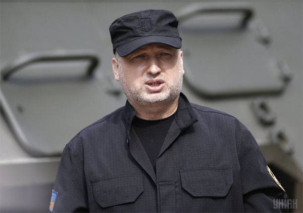 Развязавший гражданскую войну на Украине А.Турчинов заявил, что Россия "готовится к активизации вооружённого конфликта в Донбассе"