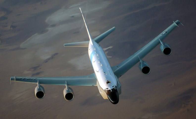 Пентагон: перехват китайскими истребителями американского самолёта нарушает соглашение от 2015 г