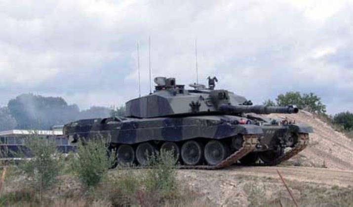 Times: Британия может перебросить в страны Балтии танковую группу