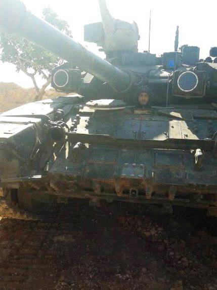 Сирийские «Соколы пустыни» получили Т-90 и КамАзы с гаубицами Д-30А