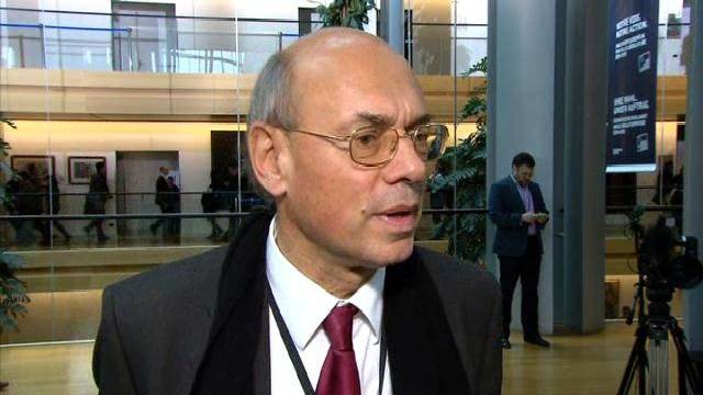 Депутат Европарламента от Франции заявил о том, что Киеву выгодно бойкотировать выполнение Минских соглашений с подачи США