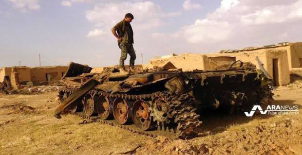 Турецкая артиллерия обстреляла курдские позиции на севере Сирии, после того как курды отразили наступление ИГИЛ