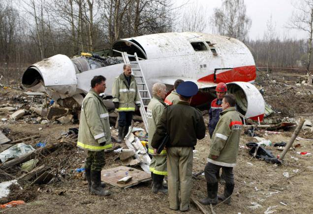Польский министр обороны заявил о подготовке публикации "правды" о катастрофе Ту-154 под Смоленском в 2010 году