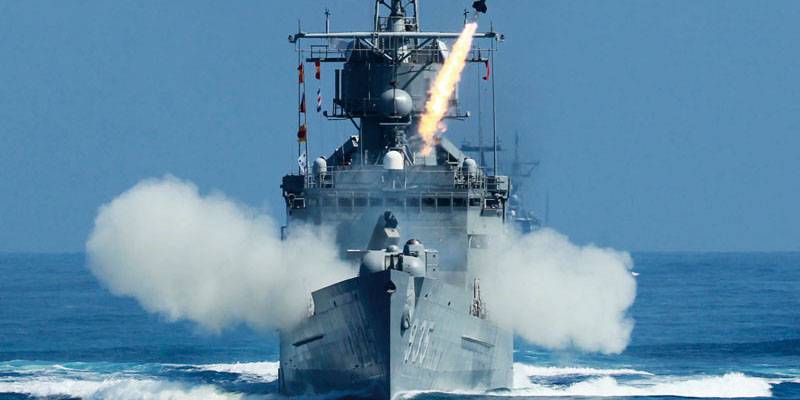 В ВМС Тайваня заявили об "ошибочном" пуске ракеты в сторону КНР
