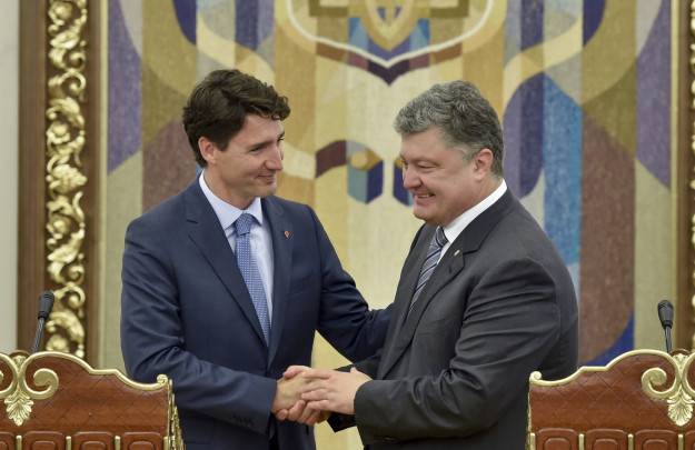 Майданная математика Порошенко: "Киев выполнил политические обязательства по Минским соглашениям на 95%"