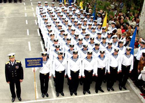 Украинское правительство из факультета ВМС "ОМА" раздувает целый институт