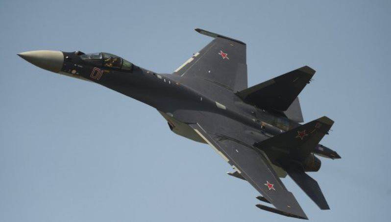 СМИ: Су-35 имеет ряд преимуществ в сравнении с американским F-15