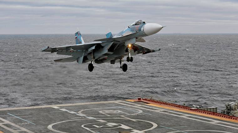 СМИ: российские Су-33 получат сверхточные прицельные системы