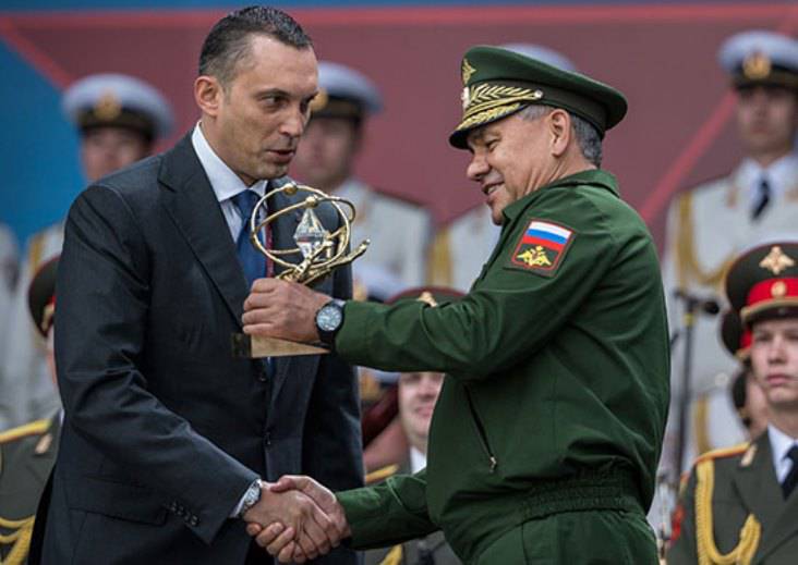 Главная награда форума «Армия-2016» вручена «Калашникову»
