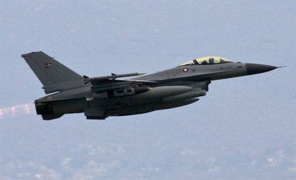 Дания и Австралия признали факты нанесения авиаударов по сирийской армии в районе Дейр-эз-Зора