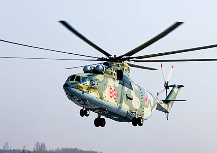 В ЗВО поступил крупнейший в мире многоцелевой вертолёт Ми-26