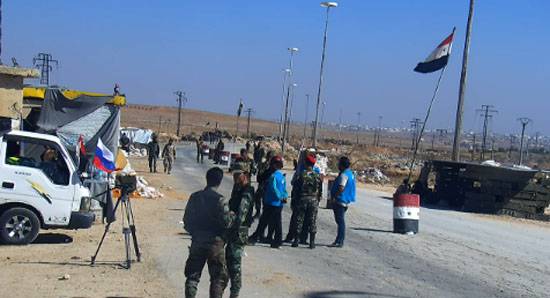 В районе одного из гуманитарных коридоров Алеппо ранены трое российских военнослужащих