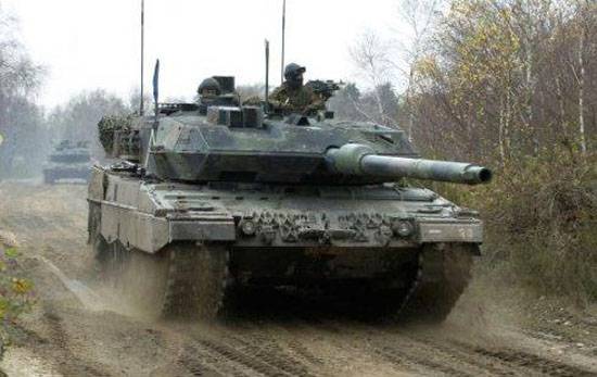 Минобороны ФРГ: Мы обозначим военное присутствие в Прибалтике танками "Леопард-2"