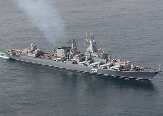 Ракетный крейсер "Маршал Устинов" вышел в море для проведения ходовых испытаний после ремонта
