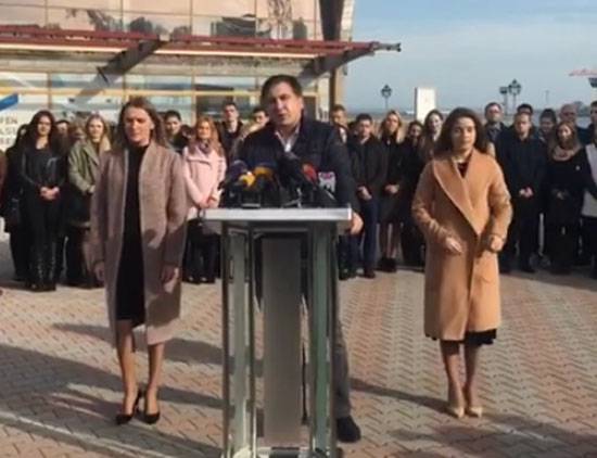 Саакашвили заявил об уходе в оставку
