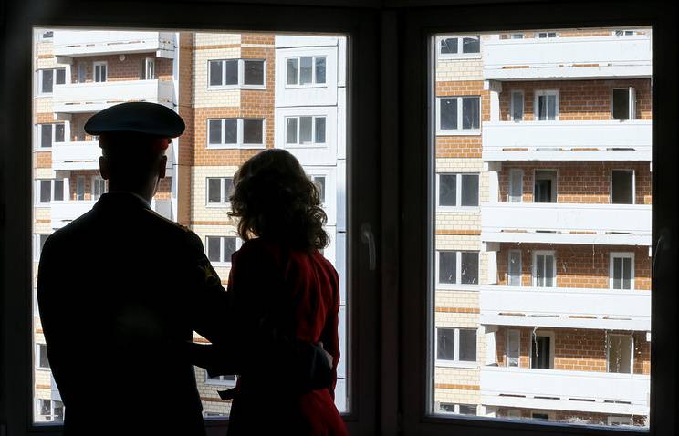 Военнослужащие получили разрешение продавать друг другу ипотечное жильё
