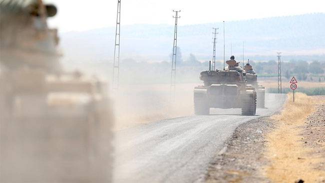 Турецкая армия наносит артиллерийские и авиаудары по северу Сирии