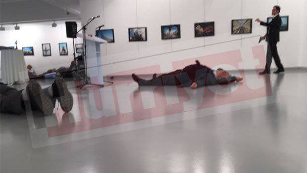 В Анкаре тяжело ранен российский посол