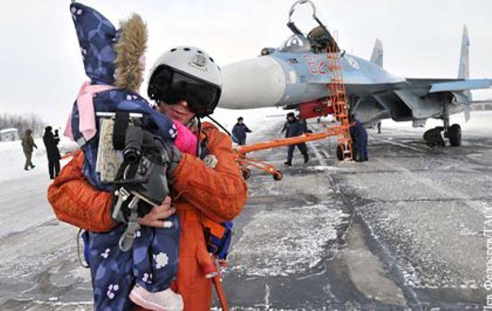 Возвращение палубной авиации с крейсера «Адмирал Кузнецов (видео)