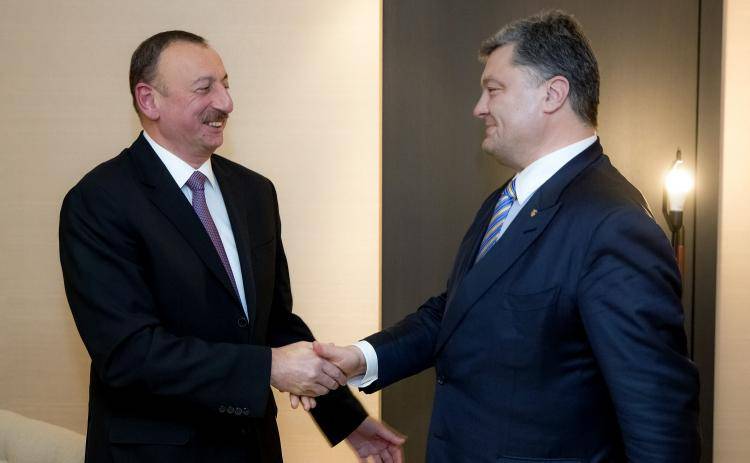 Украина планирует расширить военное сотрудничество с Азербайджаном
