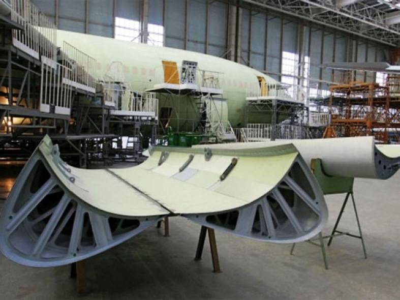 ОАК и «Ильюшин» заключили контракт на создание пассажирского самолёта Ил-96-400М