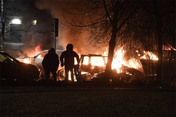Массовые беспорядки в пригородах Стокгольма