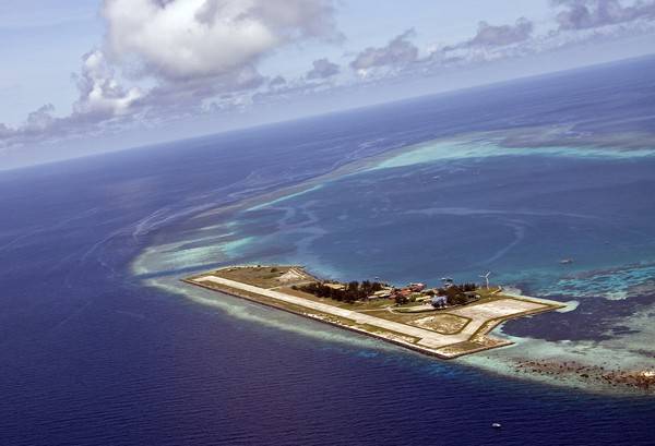 Китай готов к размещению ракет на искусственных островах