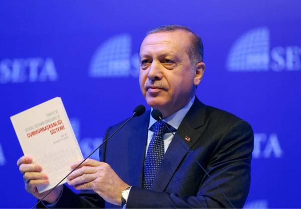 Эрдоган заявил о необходимости судить Меркель за пособничество терроризму