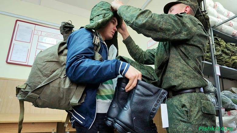 Госдума приняла закон, позволяющий студентам проходить подготовку в военных центрах