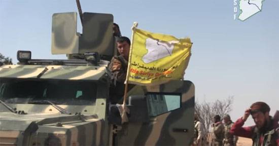 Курды пытаются устроить "котёл" для игиловцев близ города Табка (Сирия)