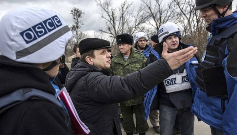 Наблюдатели ОБСЕ и офицеры СЦКК попали под обстрел киевских силовиков