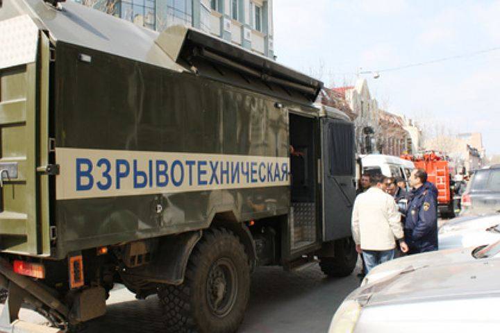 Взрывное устройство обезврежено в жилом доме Санкт-Петербурга
