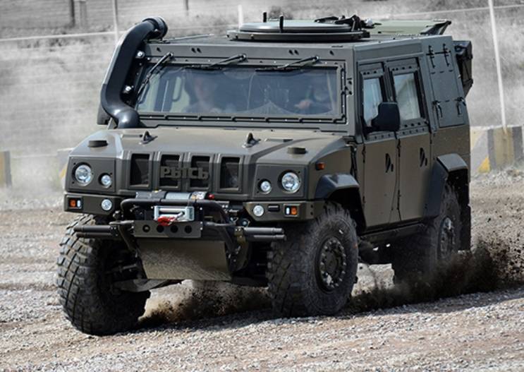 Разведподразделения ВДВ получат в апреле более 40 бронеавтомобилей «Рысь»
