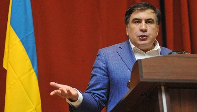 Саакашвили предложил построить стену на границе Донецких республик