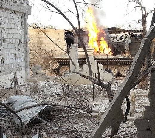 В Сирии уничтожен Т-72М1 с «уголковой защитой»