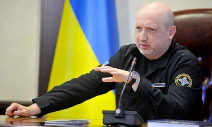 Турчинов обвинил Россию в подготовке вторжения на Украину