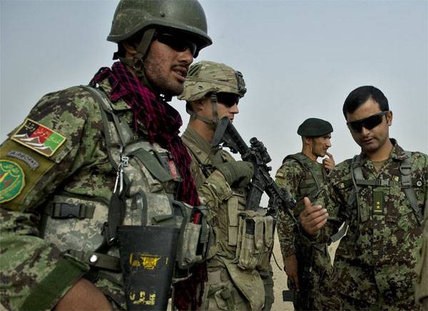 Талибы утверждают, что после их атаки на военную базу погибли более 100 афганских военных