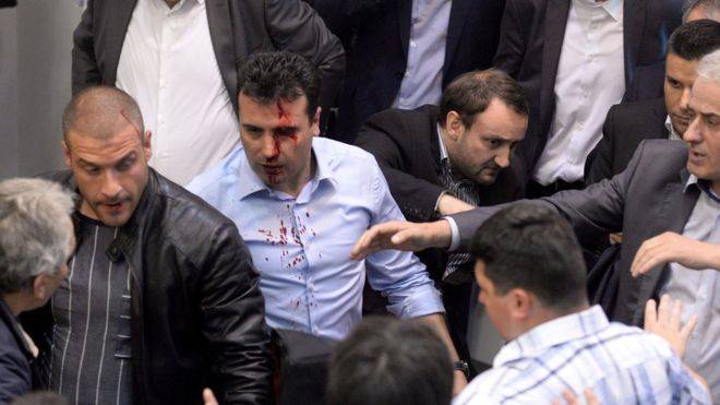 Протесты в Македонии привели к захвату парламента