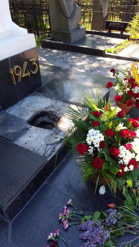 В Харькове осквернён мемориал воинам-освободителям