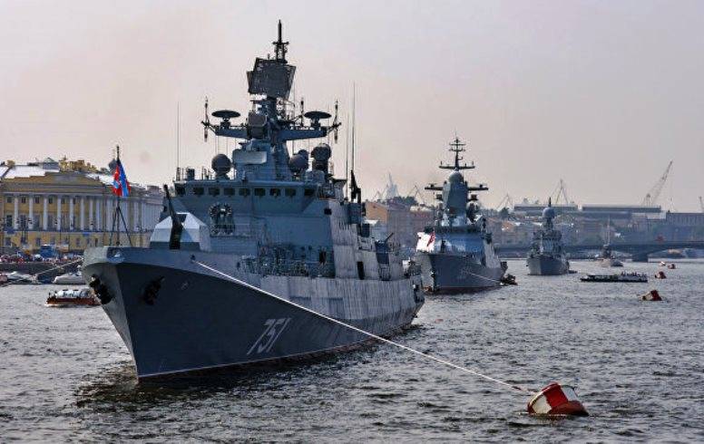 Военно-морской парад в Петербурге отменён не будет