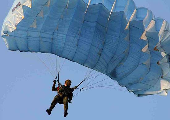 ВДВ приступили к апробации программы по высотной парашютной подготовке