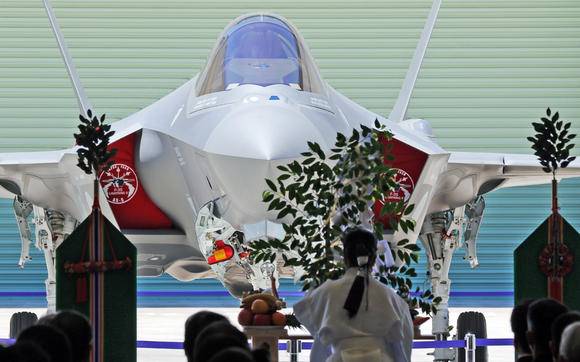 Японцы продемонстрировали первый F-35, собранный в стране