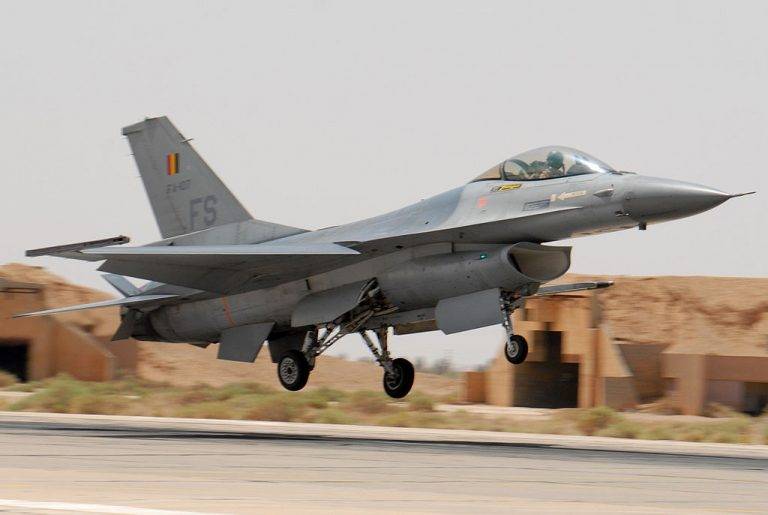 Бельгия продлила участие своих ВВС в коалиции США в Сирии и Ираке